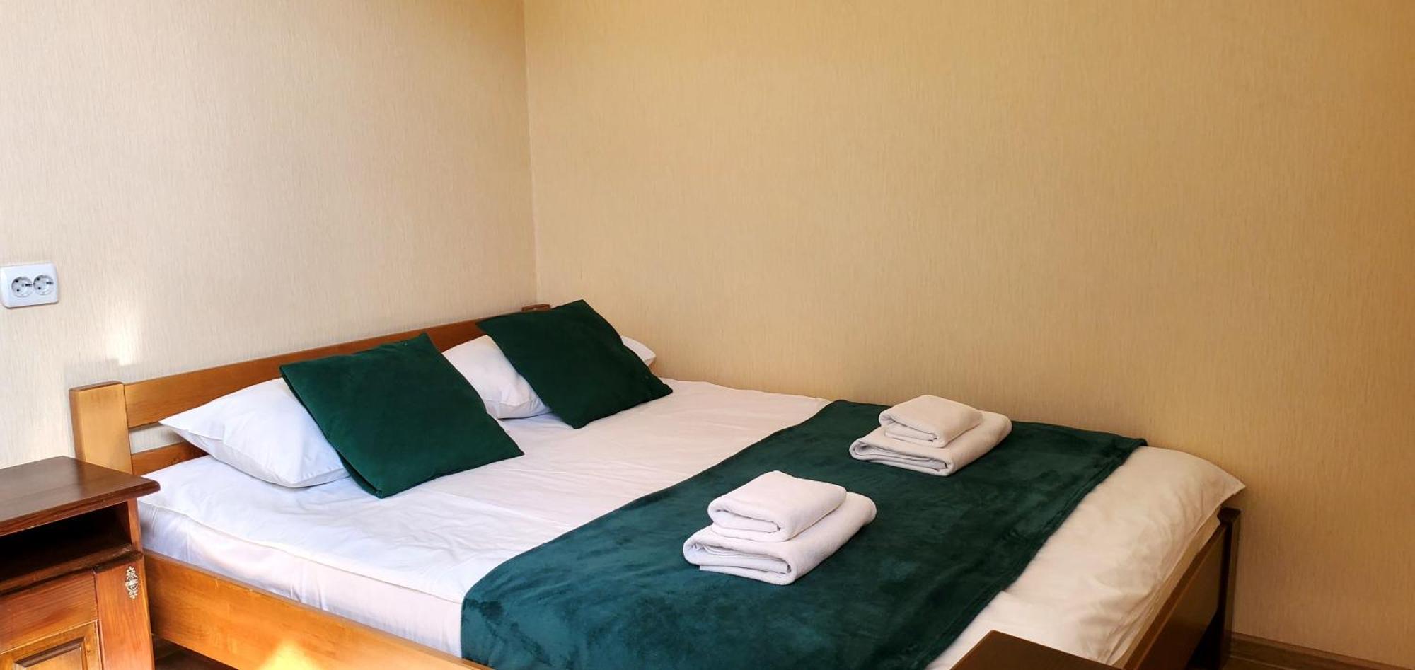 Etna Hotel Lviv Dış mekan fotoğraf