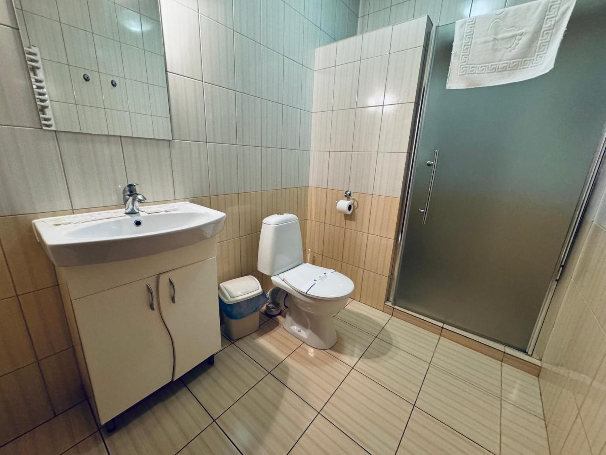 Etna Hotel Lviv Dış mekan fotoğraf
