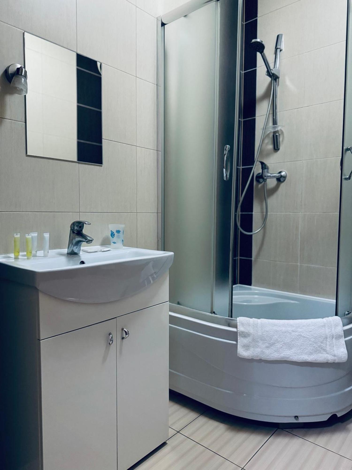 Etna Hotel Lviv Dış mekan fotoğraf