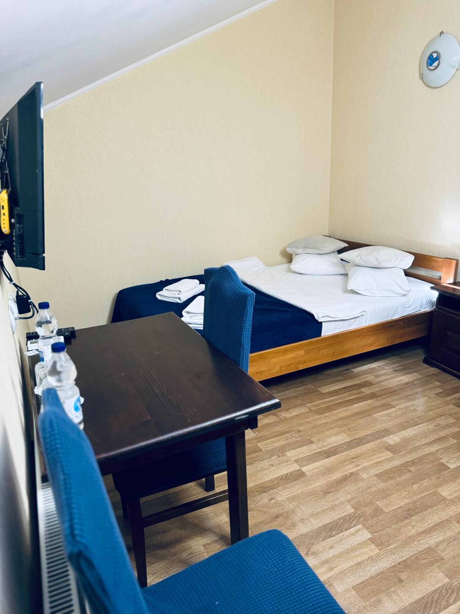 Etna Hotel Lviv Dış mekan fotoğraf