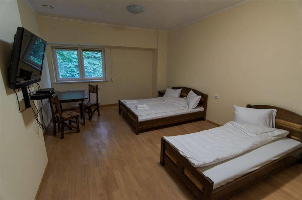 Etna Hotel Lviv Dış mekan fotoğraf